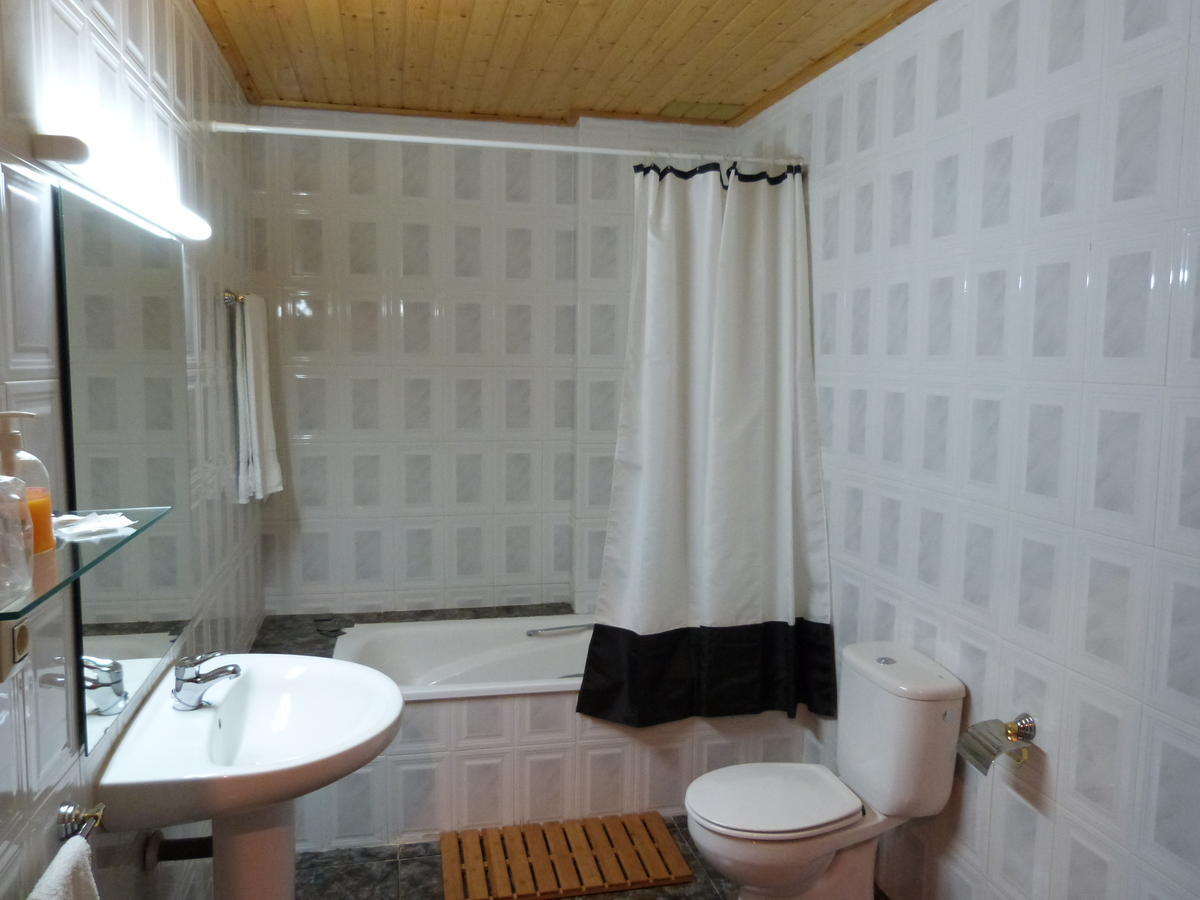 Ca L'Amadeu Hotel Vilanova de Escornalbou Kamer foto